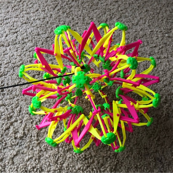 Expandable Breathing Ball - Picture 3 of 9